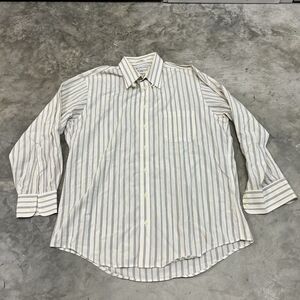 Burberrys Of London Men’s Long Sleeve Button Shirt Size 16.5/33 White Stripes